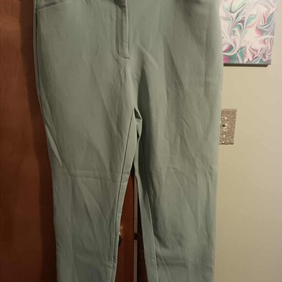 White House Black Market The Slim Ankle Pants Size 10 - Picture 1 of 1